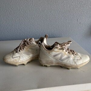 New Balance Softball cleats women’s size 7